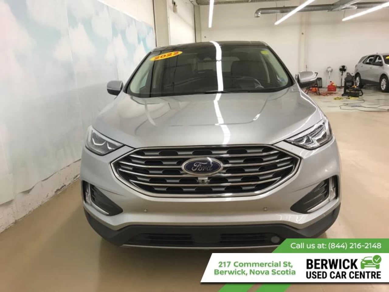 2022 Ford Edge Titanium Main Image