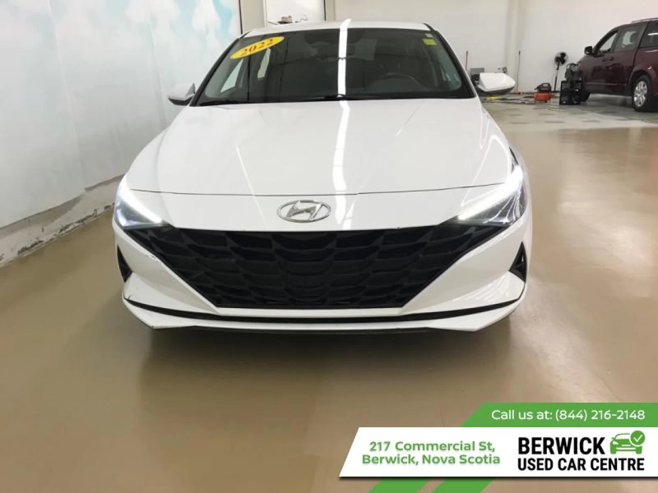 2022 Hyundai Elantra Preferred Main Image