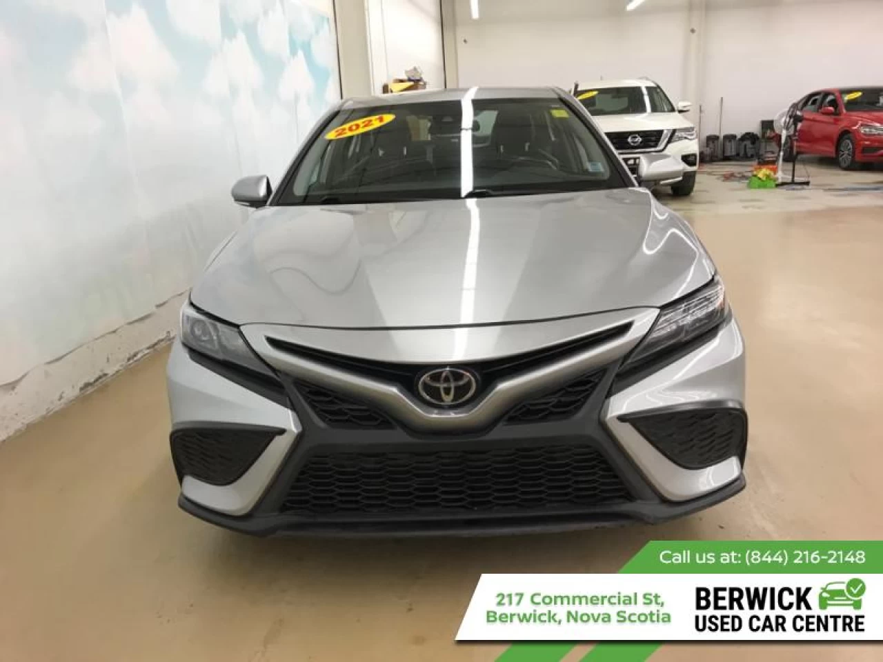 2021 Toyota Camry SE Main Image