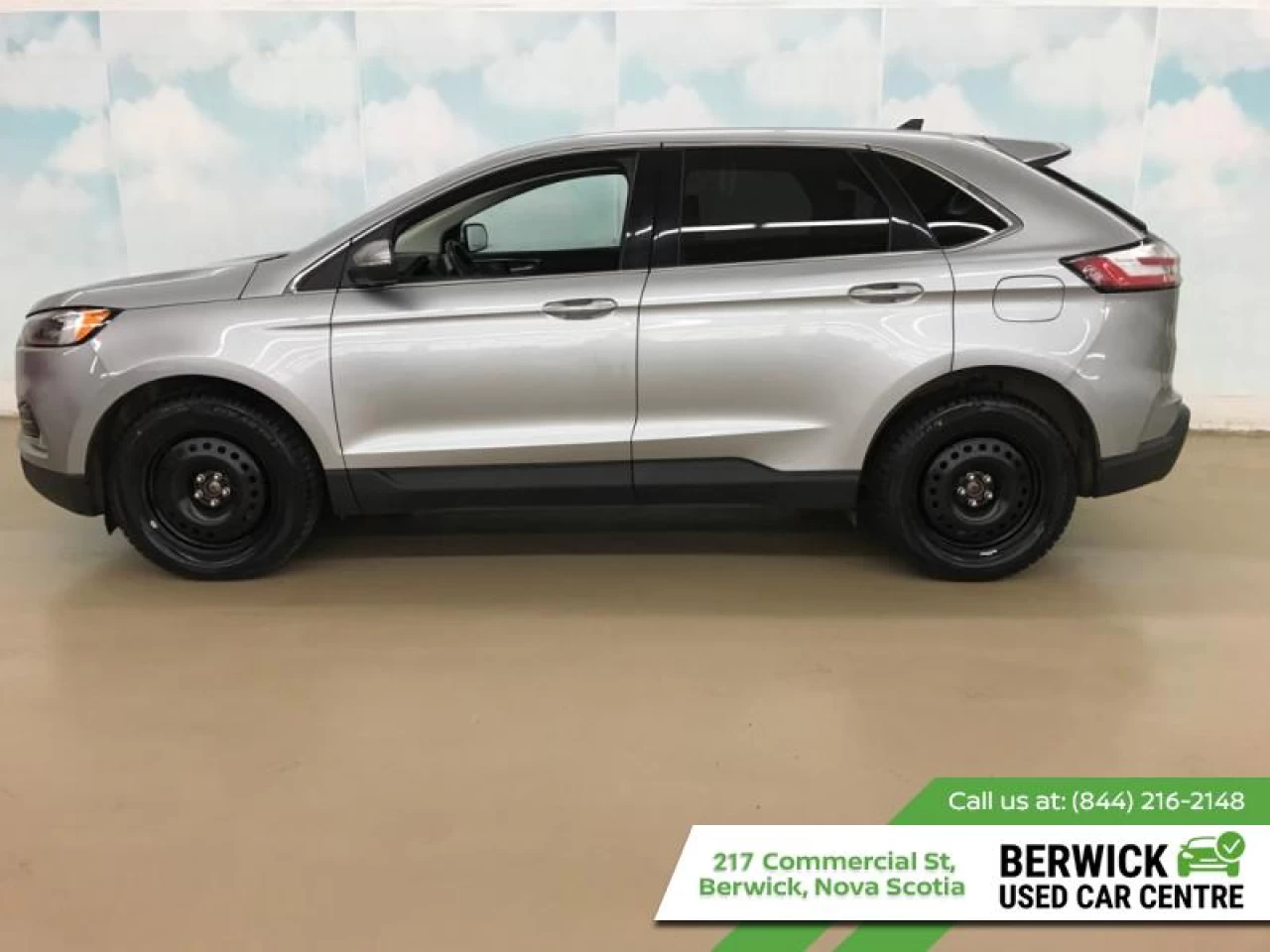 2022 Ford Edge Titanium Main Image