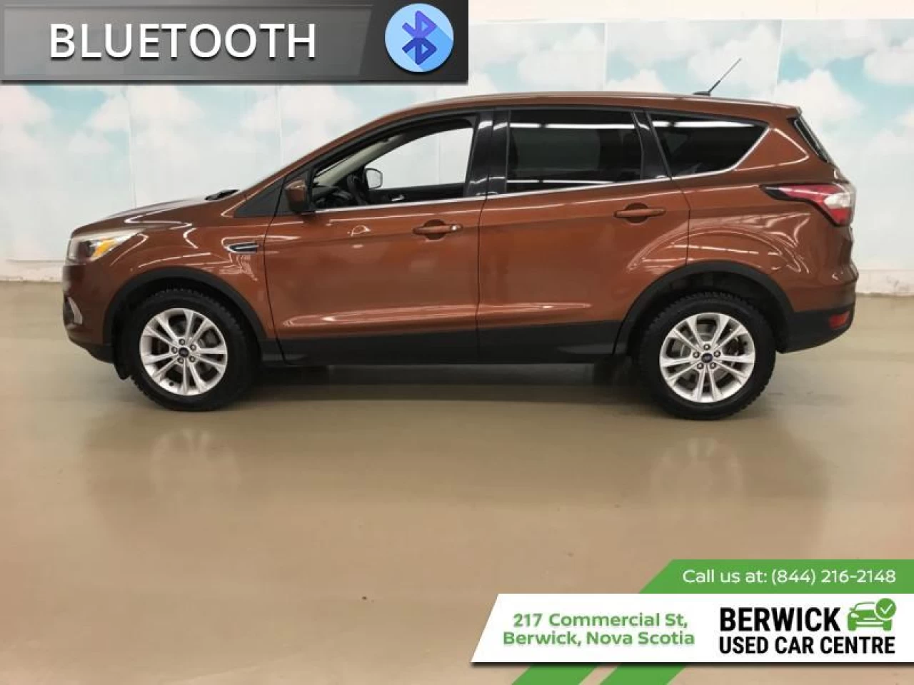 2017 Ford Escape SE Main Image