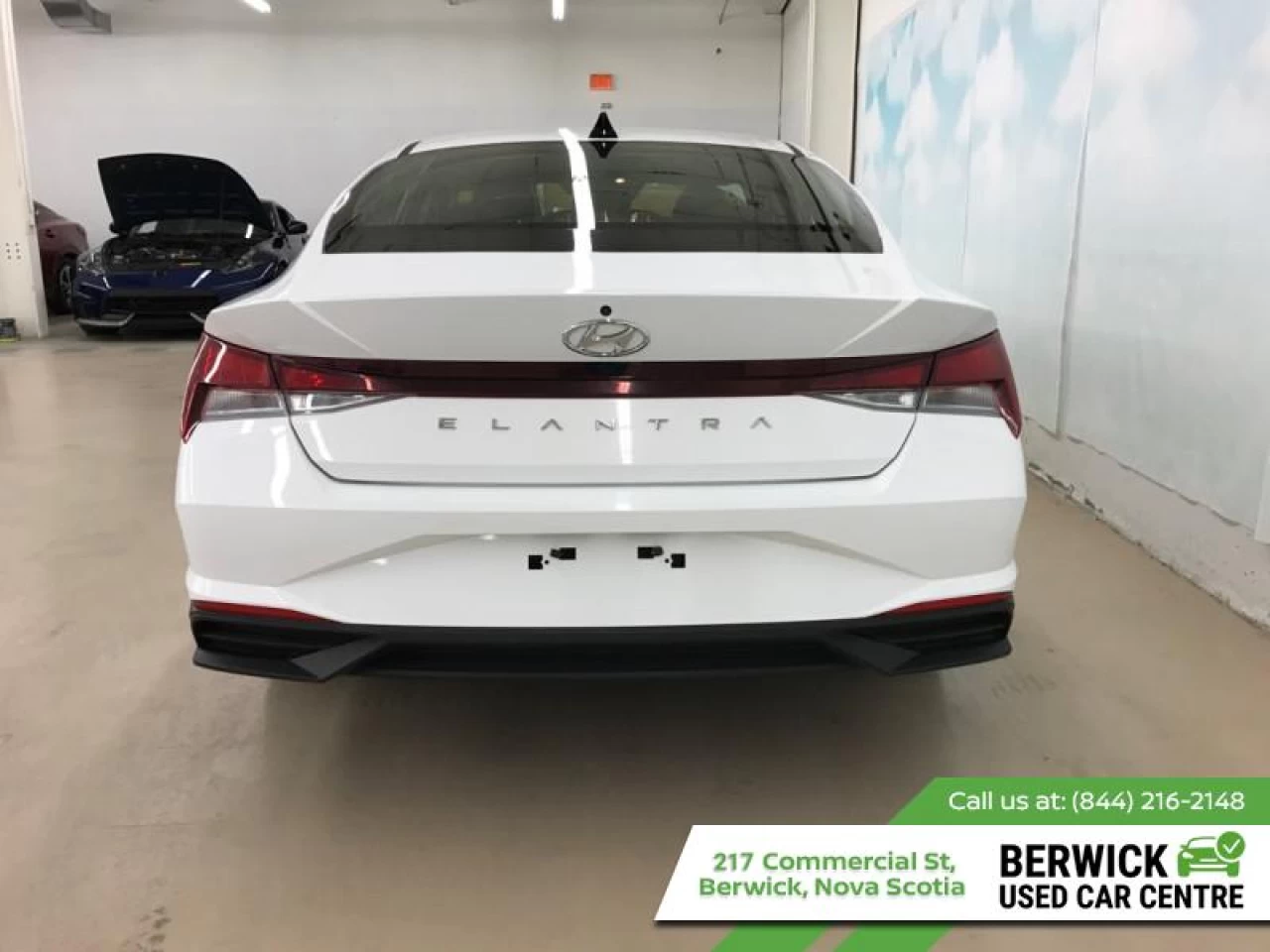 2021 Hyundai Elantra Preferred IVT Main Image