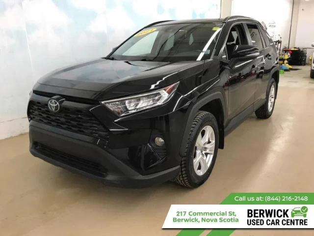 Toyota RAV4 XLE AWD 2021